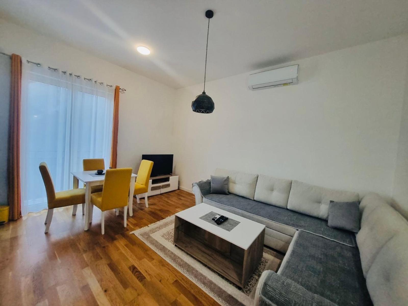Apartment Dora Cetinje Ngoại thất bức ảnh