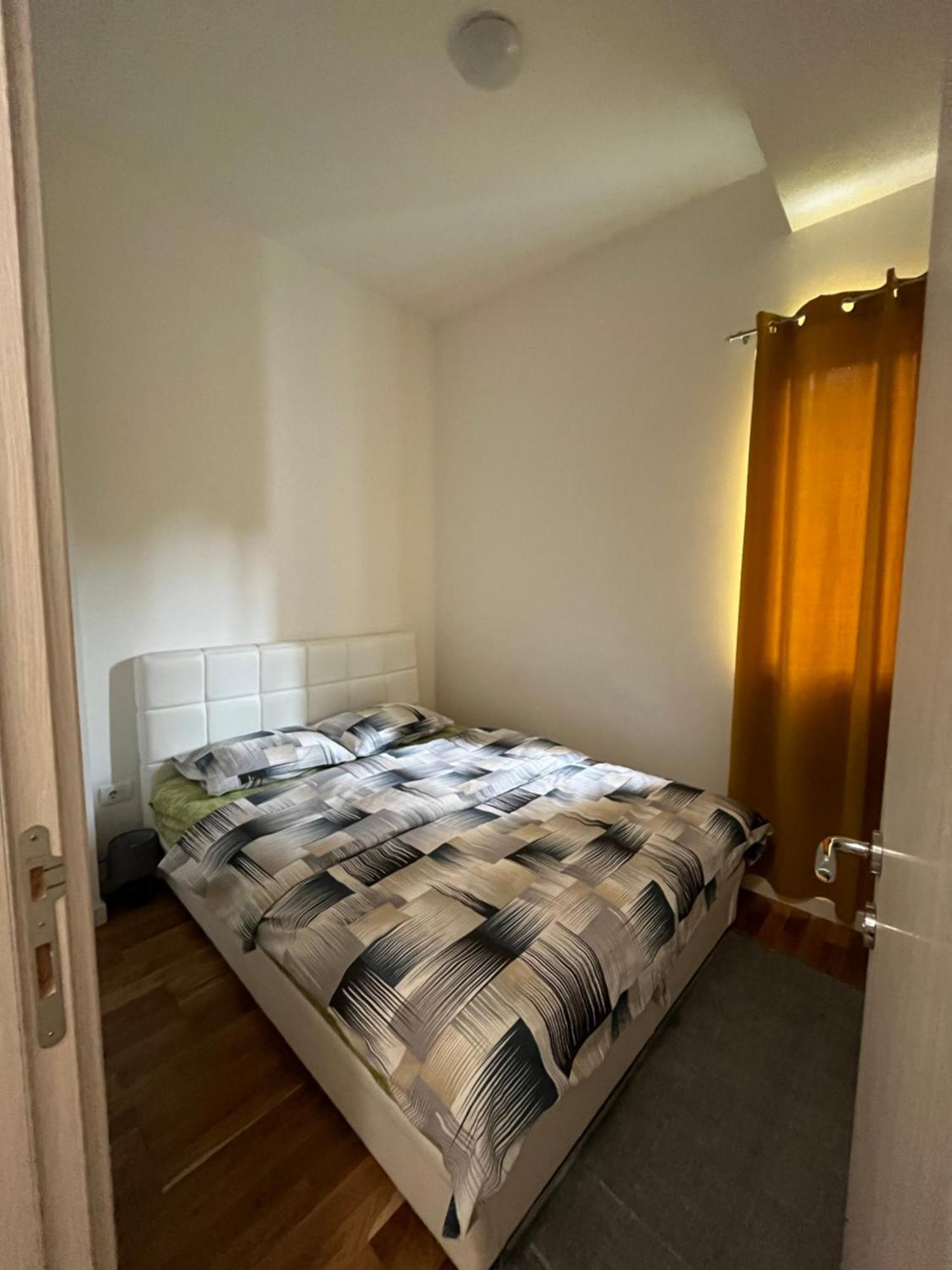 Apartment Dora Cetinje Ngoại thất bức ảnh